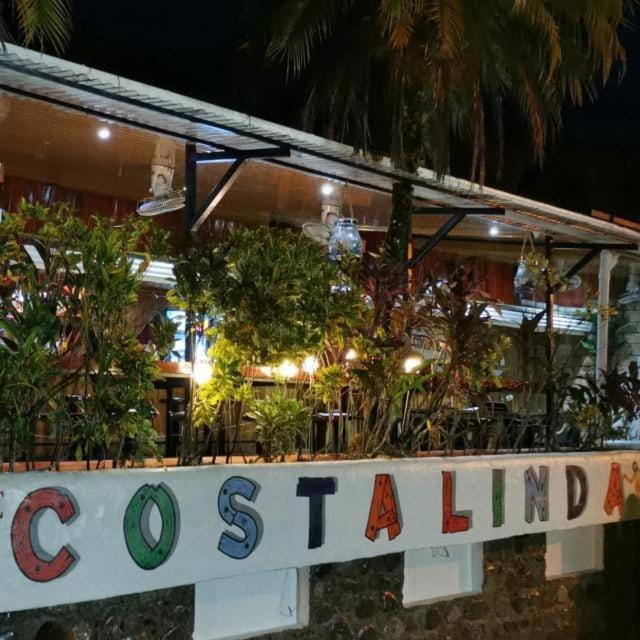 Costa Linda Art Hostel 마누엘안토니오 외부 사진