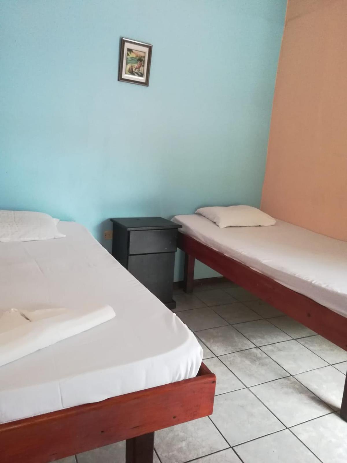 Costa Linda Art Hostel 마누엘안토니오 외부 사진