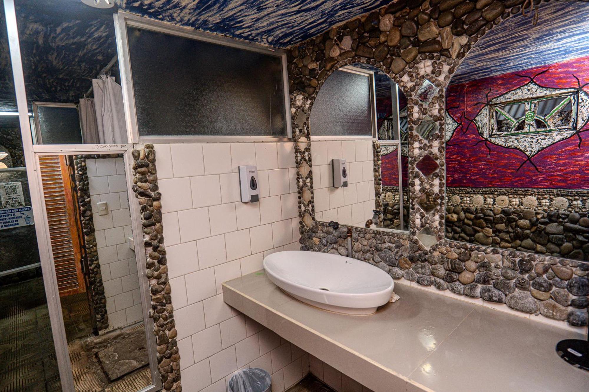 Costa Linda Art Hostel 마누엘안토니오 외부 사진