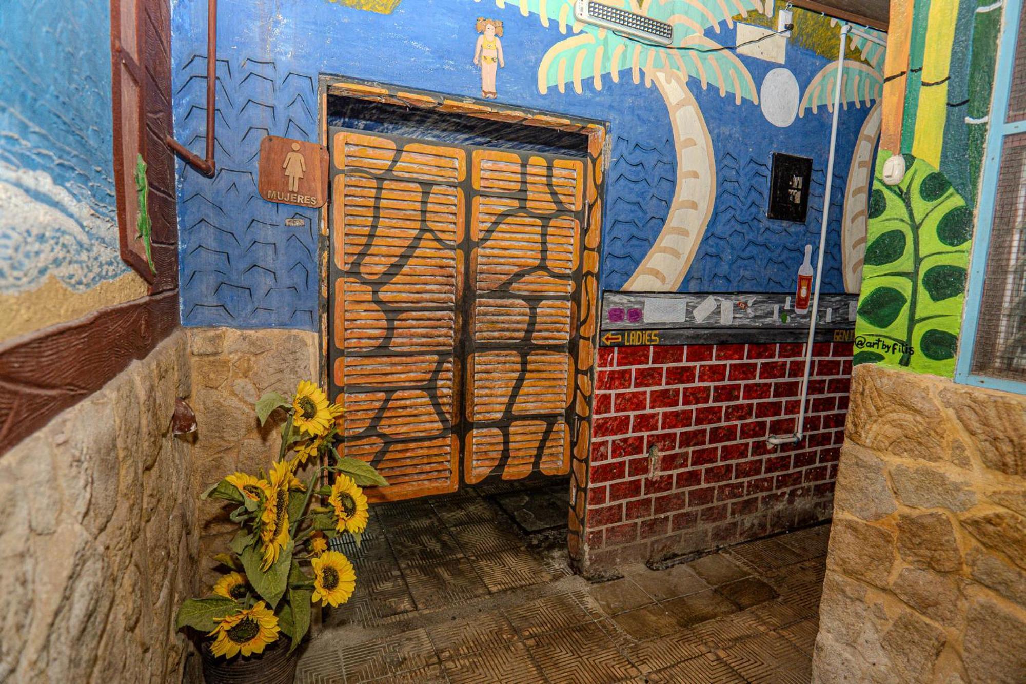 Costa Linda Art Hostel 마누엘안토니오 외부 사진