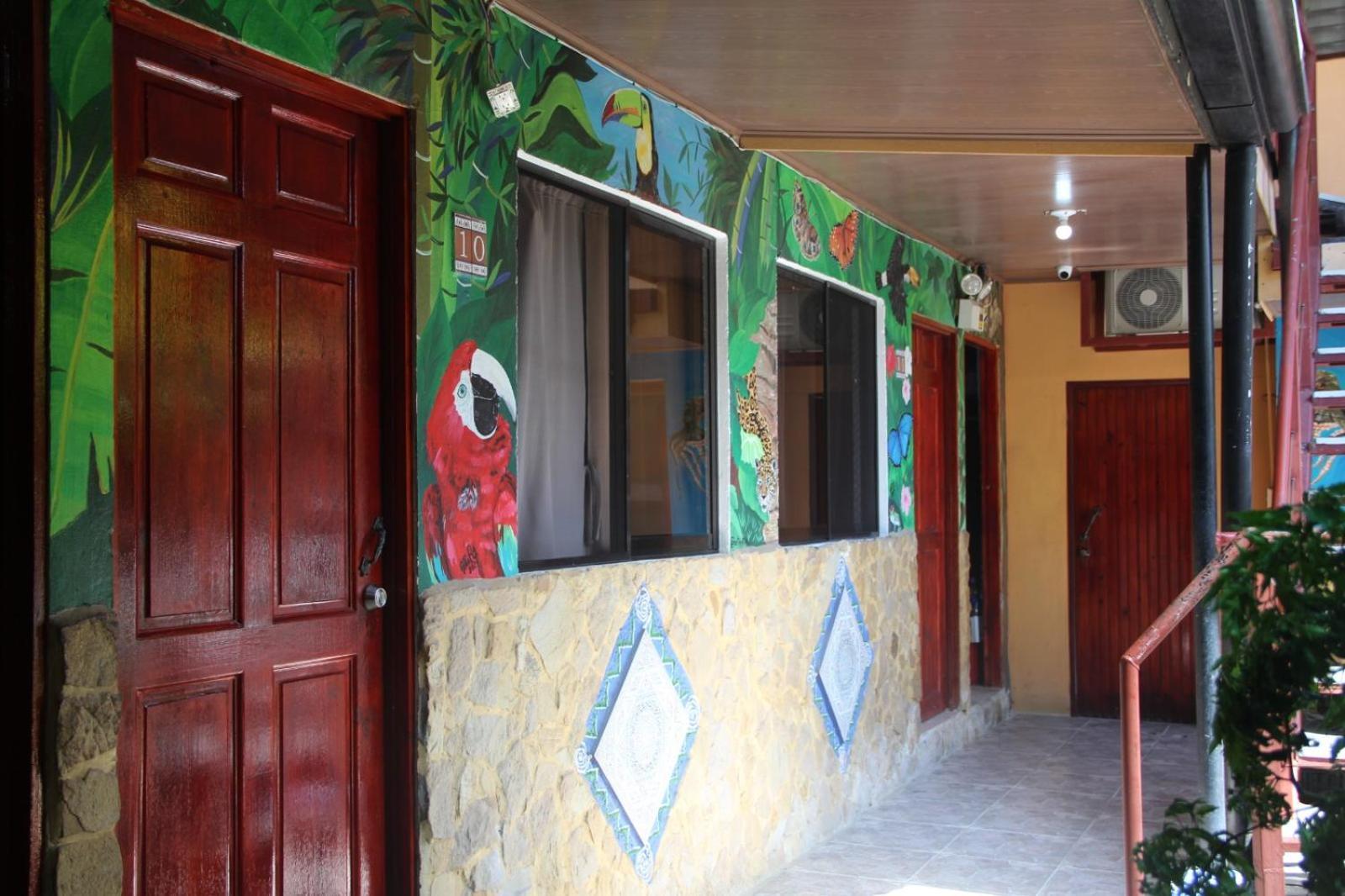 Costa Linda Art Hostel 마누엘안토니오 외부 사진