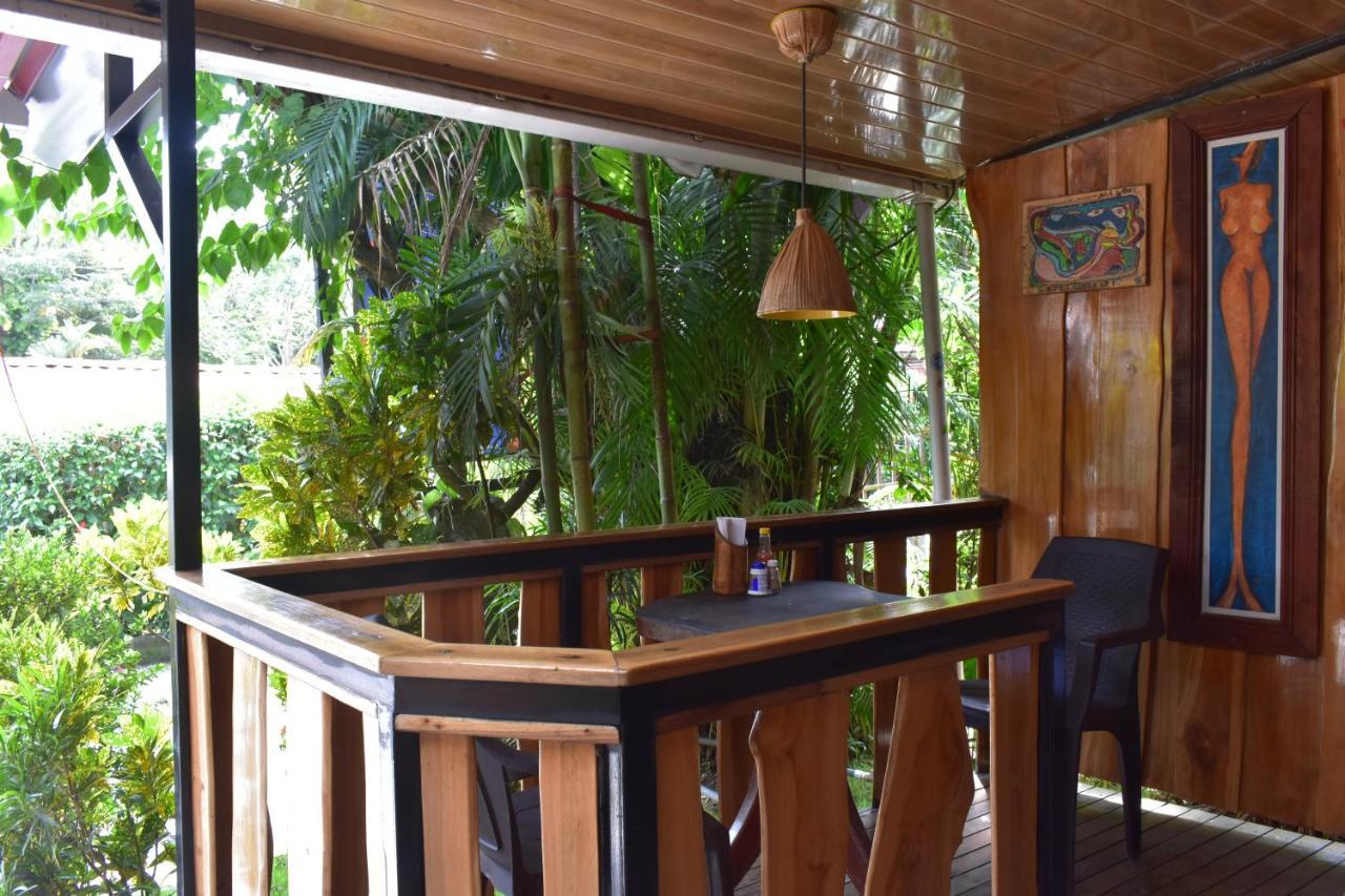 Costa Linda Art Hostel 마누엘안토니오 외부 사진