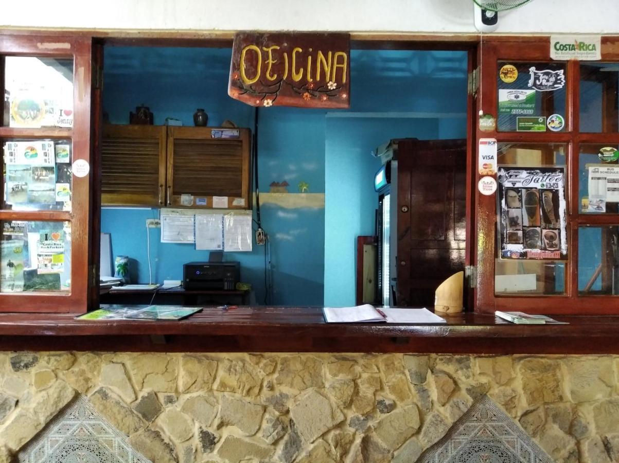 Costa Linda Art Hostel 마누엘안토니오 외부 사진
